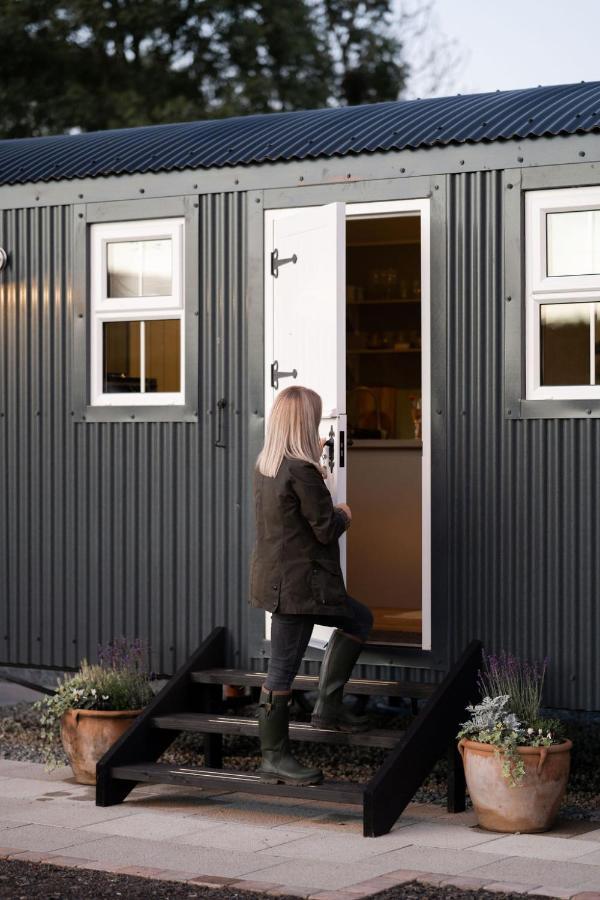Barfield Shepherds Hut Magherafelt Exterior photo