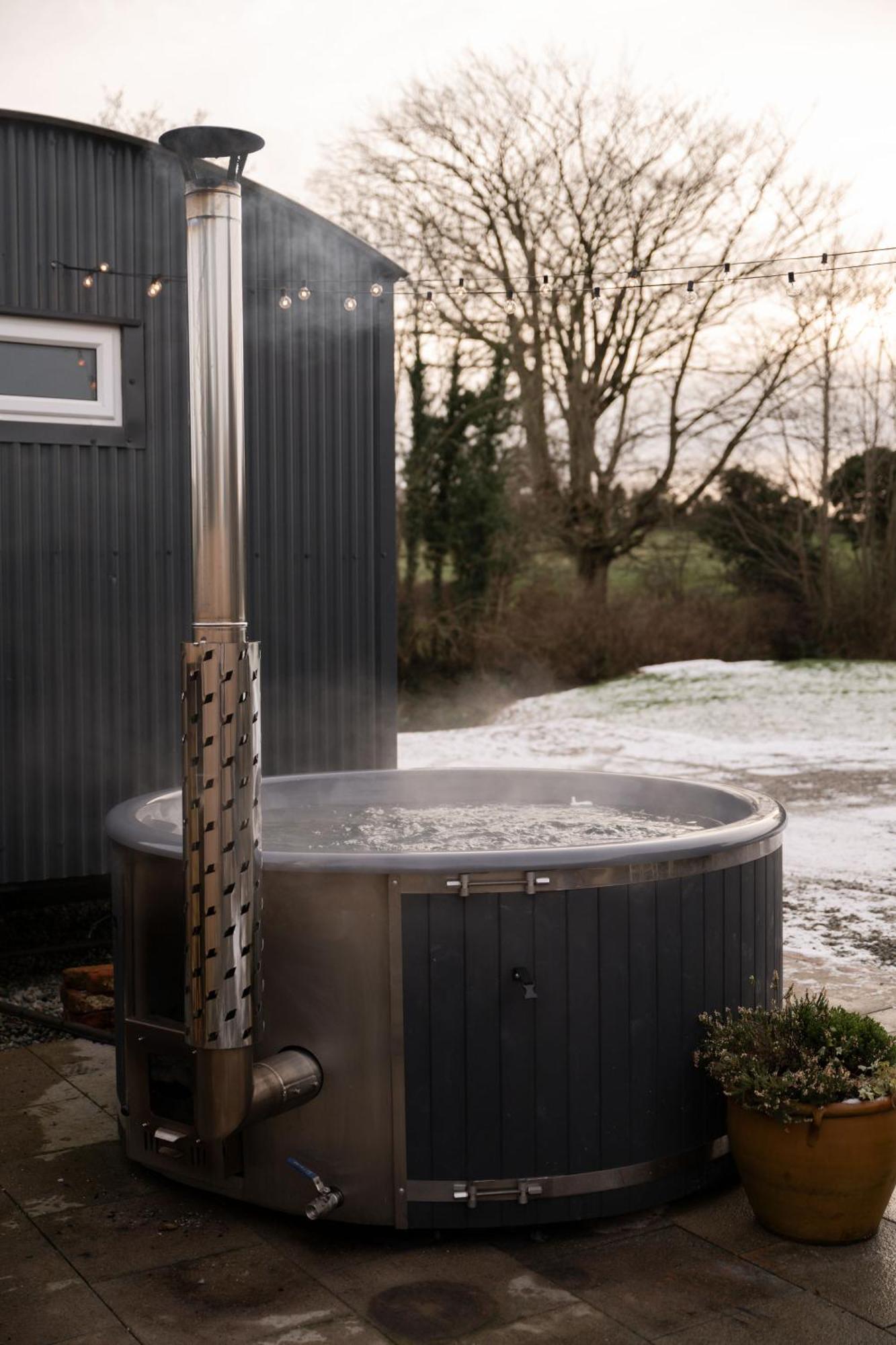 Barfield Shepherds Hut Magherafelt Exterior photo