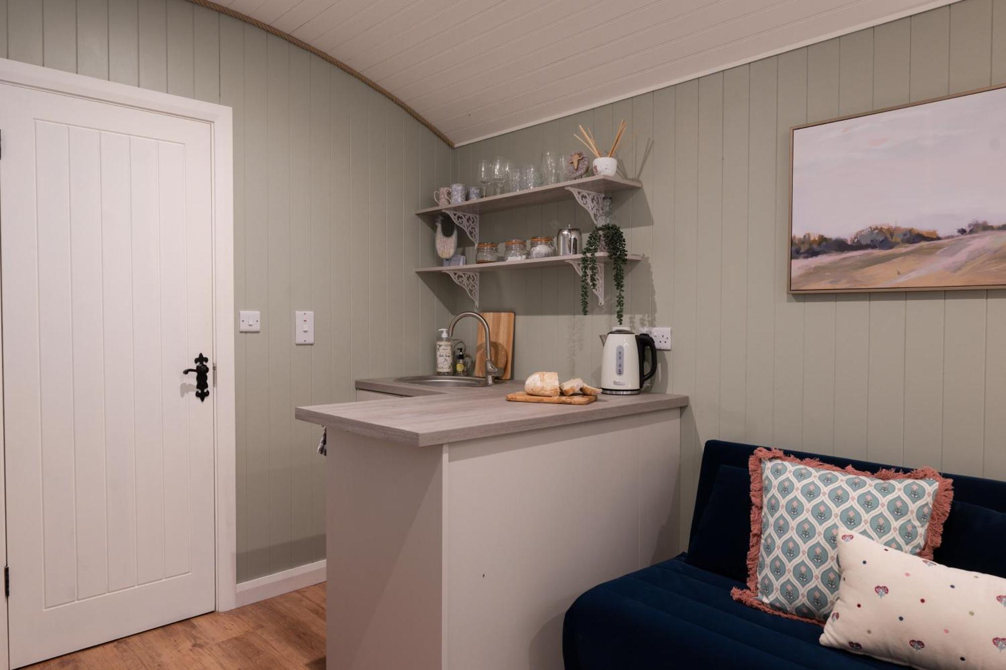 Barfield Shepherds Hut Magherafelt Exterior photo